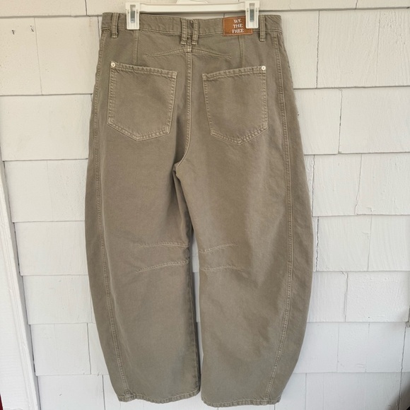 Free People We the Free Good Luck Mid-Rise Barrel Jeans in Taupe size 30L - Picture 6 of 8